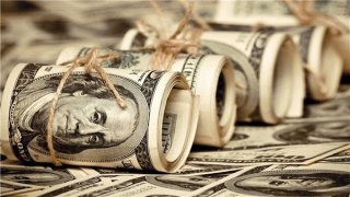 صادرکنندگان پیروز شدند یا دولت کم آورد؟