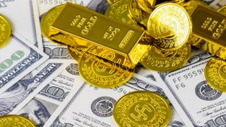 صعود طلای جهانی و سقوط دلار صعود طلای جهانی و سقوط دلار