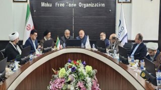 بررسی راهبردهای توسعه فرهنگی و اقتصادی ماکو در نشست شورای فرهنگ عمومی منطقه آزاد و کمیسیون فرهنگی مجلس بررسی راهبردهای توسعه فرهنگی و اقتصادی ماکو در نشست شورای فرهنگ عمومی منطقه آزاد و کمیسیون فرهنگی مجلس